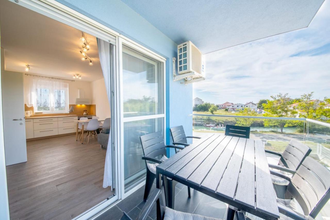 Apartman Pau 닌 외부 사진