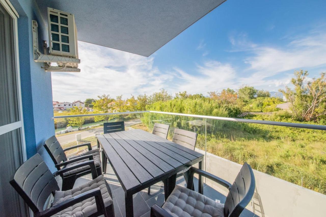 Apartman Pau 닌 외부 사진