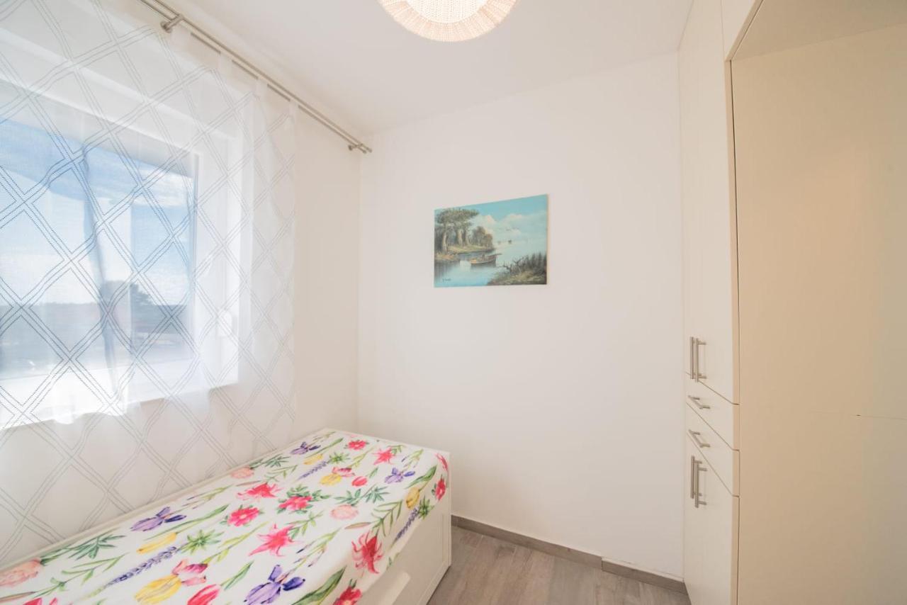 Apartman Pau 닌 외부 사진