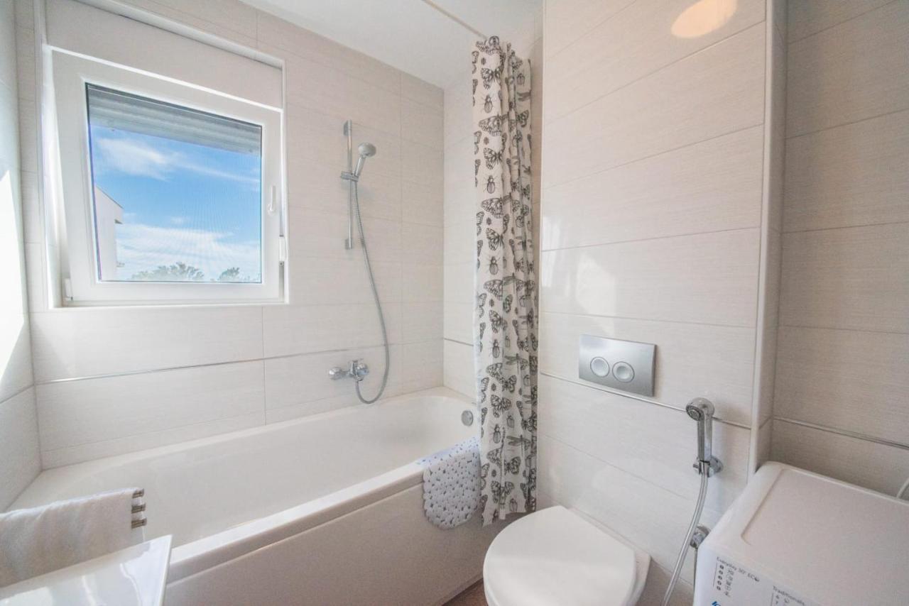 Apartman Pau 닌 외부 사진