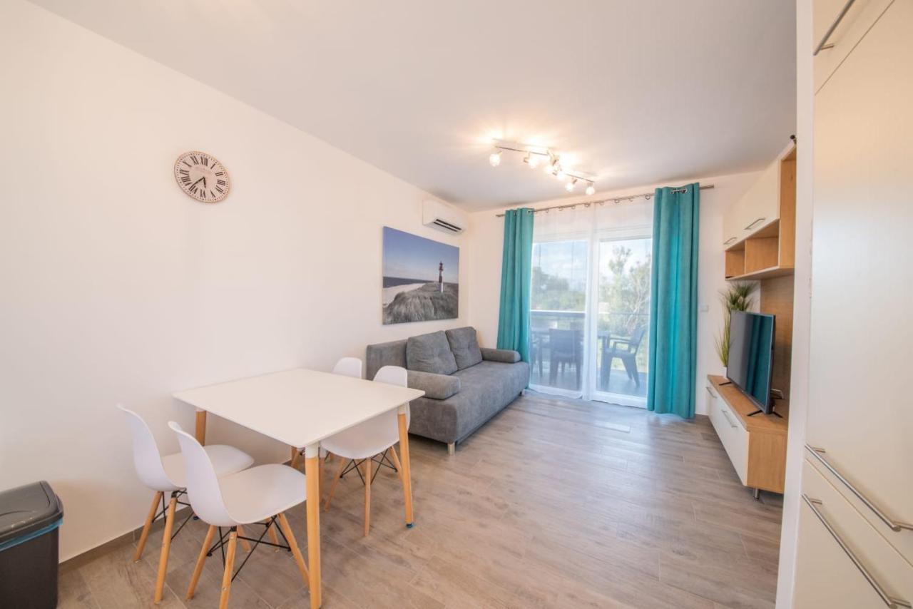 Apartman Pau 닌 외부 사진